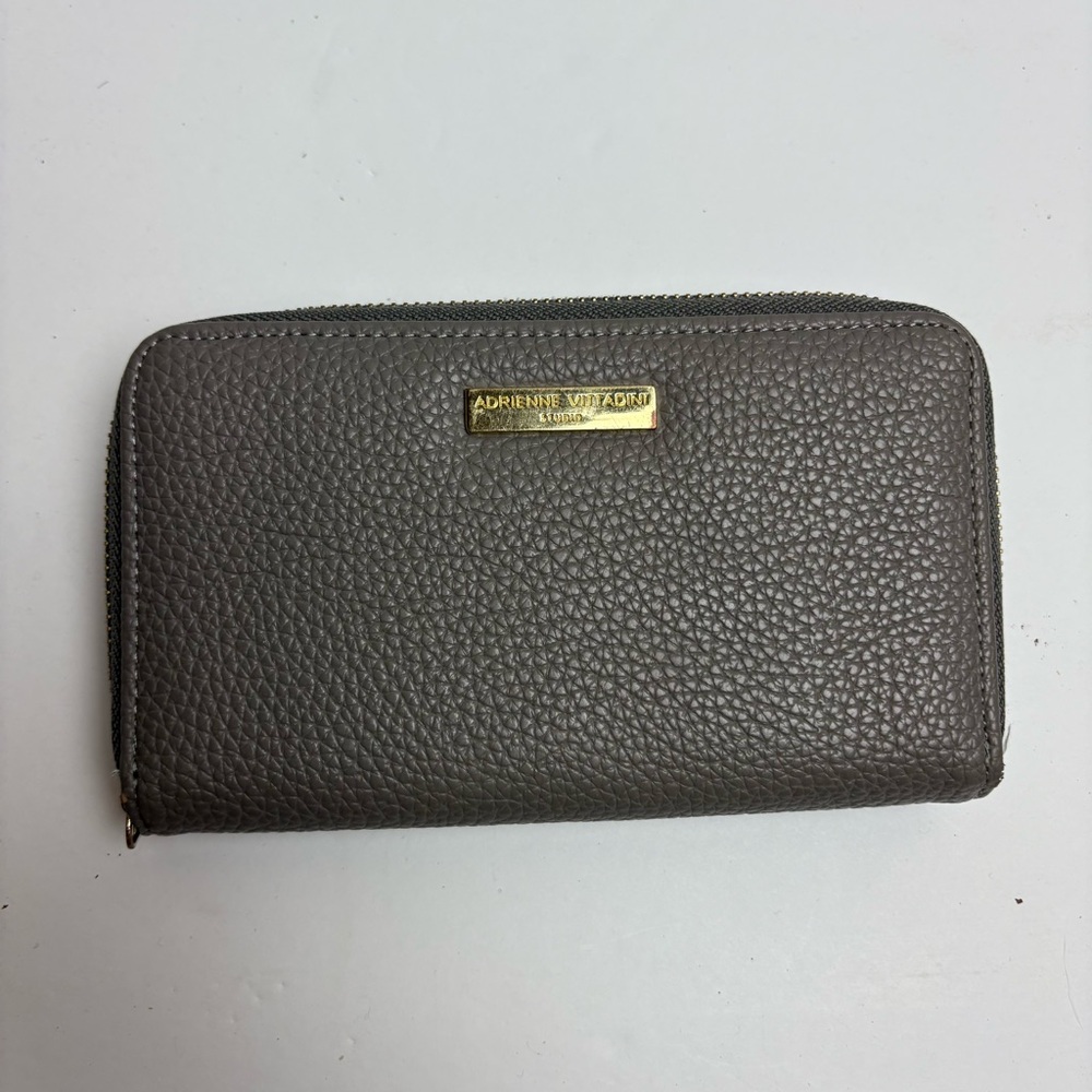 Adrienne Vittadini Textured Gray Wallet Zip Around Faux Vegan Leather Pleather